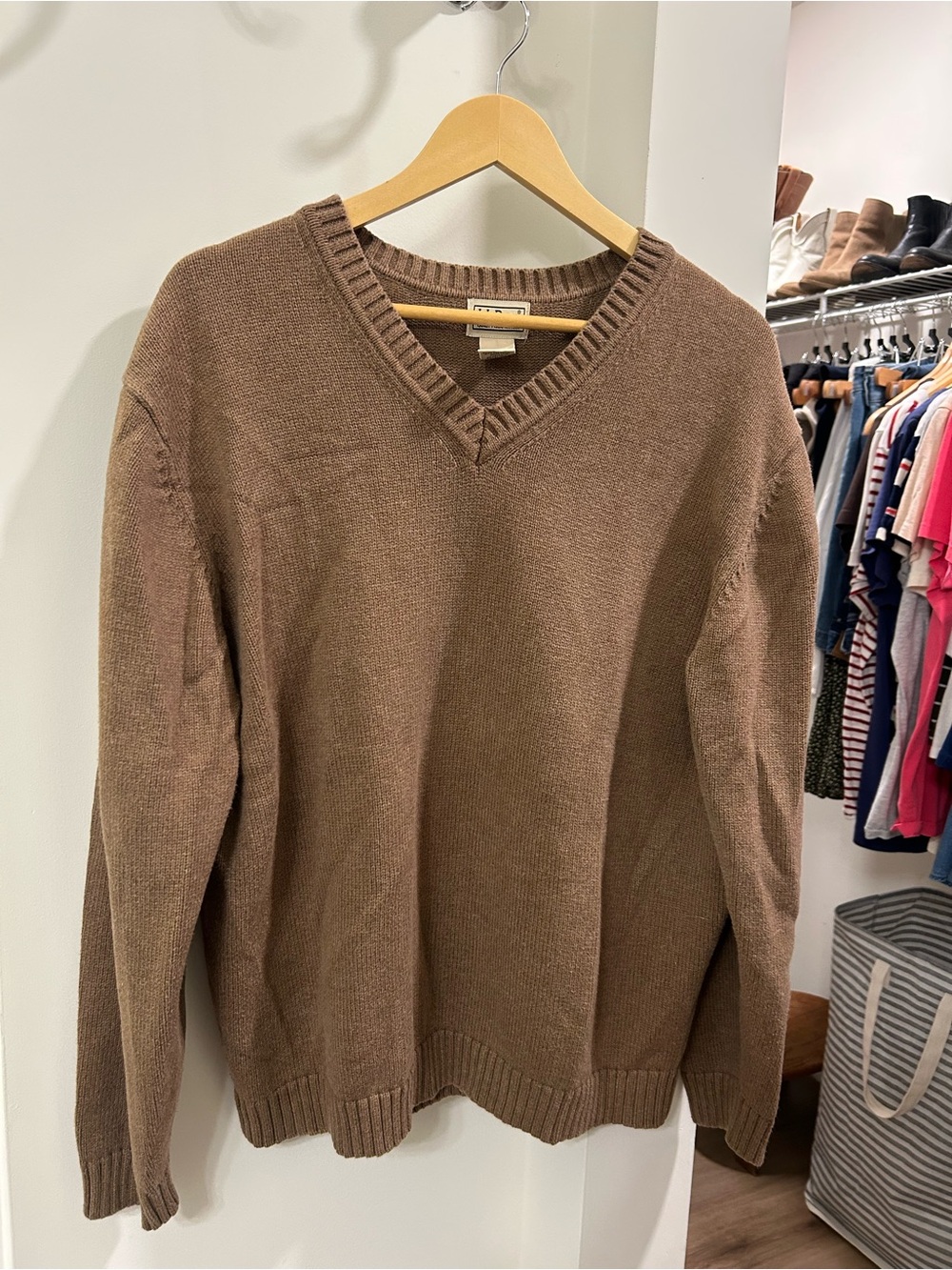 Vintage L.L Bean 100% Cotton Men's V-Neck Brown Sweater